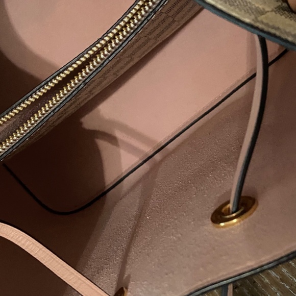 RARE Damier Azur Neonoe MM Eau De Rose Bucket style bag - Picture 9 of 11